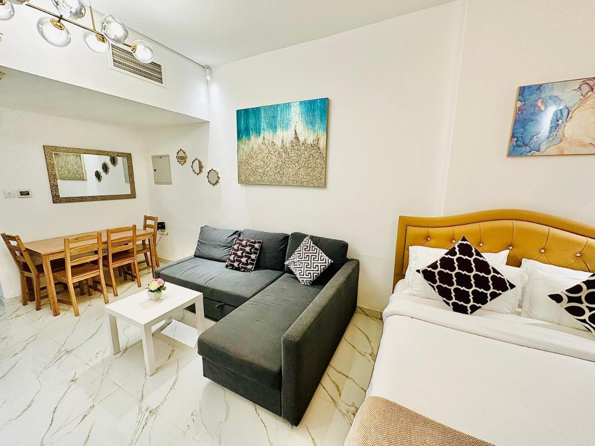 Diamond Crown - Studio Holiday Apartment In Dubai Marina Extérieur photo