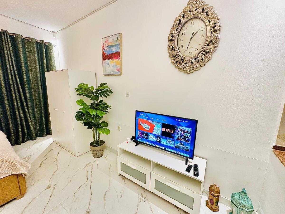 Diamond Crown - Studio Holiday Apartment In Dubai Marina Extérieur photo